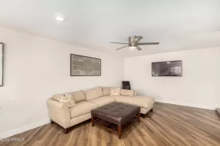 Photo #5: 6348853 Listing