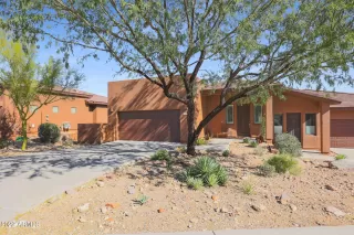 Photo #3: 6348957 Listing