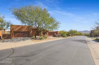 Photo #4: 6348957 Listing