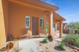 Photo #5: 6348957 Listing