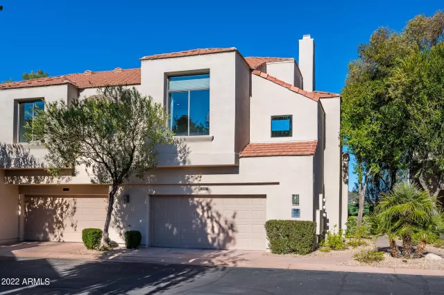 MLS: 6349086 Condo For Sale