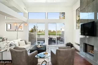 Photo #4: 6349086 Listing