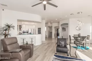 Photo #2: 6349104 Listing 