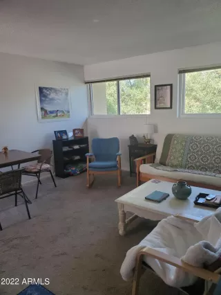 Photo #5: 6349265 Listing