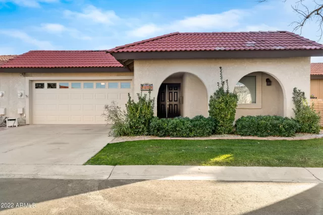 MLS: 6349352 Condo For Sale