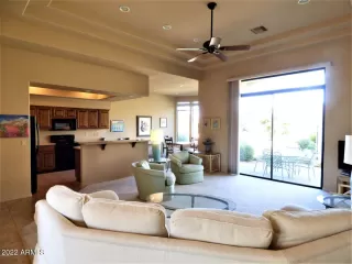 Photo #3: 6349635 Listing