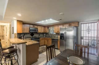 Photo #3: 6349647 Listing