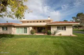 Photo #2: 6349796 Listing