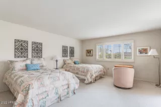 Photo #3: 6349796 Listing