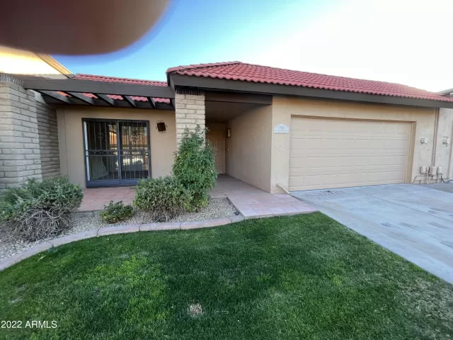 MLS: 6349904 Condo For Sale