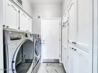 Photo #6: 6350184 Listing 