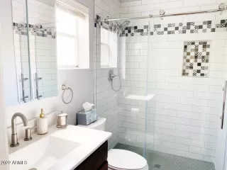 Photo #6: 6350384 Listing