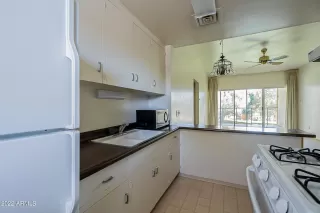 Photo #5: 6350561 Listing