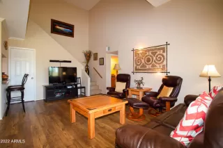 Photo #6: 6350681 Listing