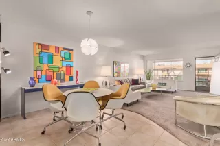 Photo #2: 6350891 Listing