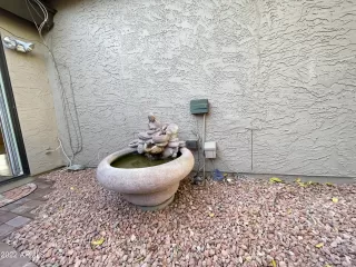 Photo #6: 6350946 Listing 