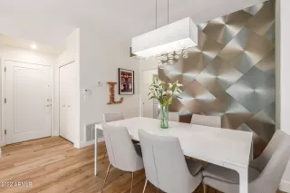 Photo #5: 6351088 Listing 