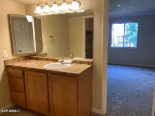 Photo #3: 6351099 Listing 