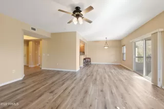 Photo #5: 6351129 Listing 