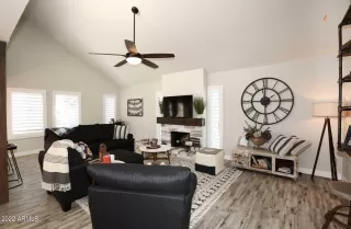 Photo #6: 6351171 Listing 