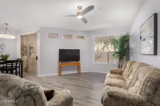 Photo #4: 6351313 Listing