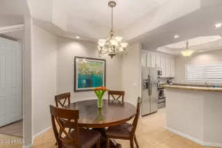 Photo #4: 6351327 Listing