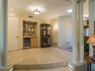 Photo #4: 6351338 Listing 