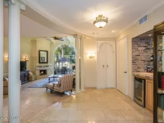 Photo #5: 6351338 Listing 