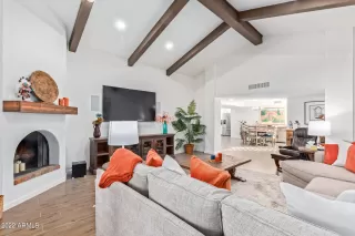 Photo #6: 6351376 Listing 