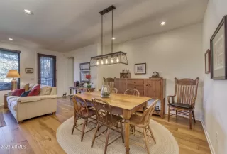 Photo #6: 6351413 Listing