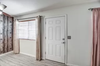 Photo #6: 6351414 Listing