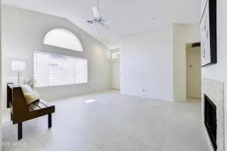 Photo #3: 6351477 Listing