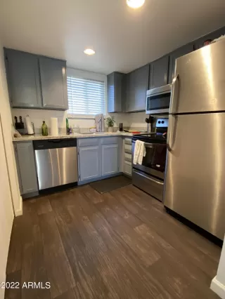Photo #5: 6351521 Listing
