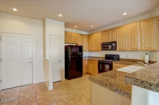 Photo #5: 6351559 Listing