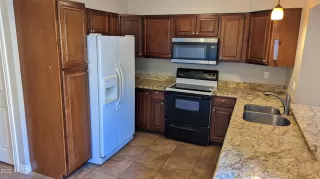 Photo #6: 6351574 Listing