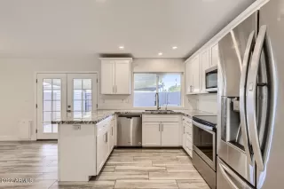 Photo #3: 6351672 Listing
