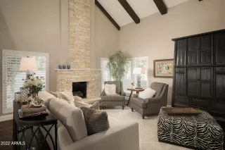 Photo #4: 6352020 Listing