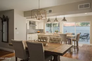 Photo #5: 6352020 Listing