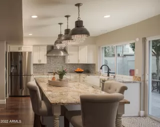 Photo #6: 6352020 Listing