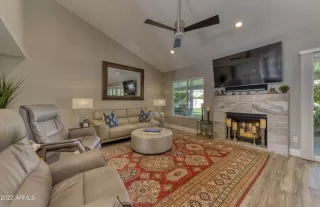 Photo #5: 6352374 Listing