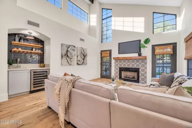 MLS: 6352434 Condo For Sale