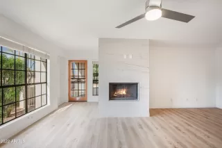 Photo #5: 6352442 Listing