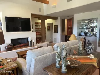 Photo #4: 6352647 Listing