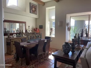 Photo #5: 6352647 Listing