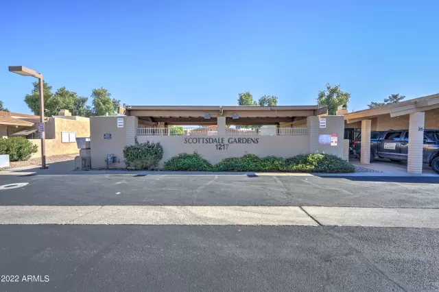 MLS: 6353053 Condo For Sale