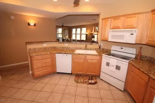 Photo #6: 6353166 Listing 