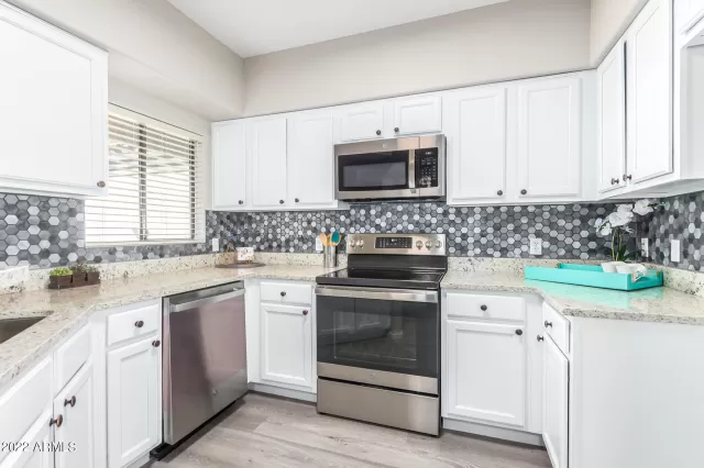 MLS: 6353177 Condo For Sale