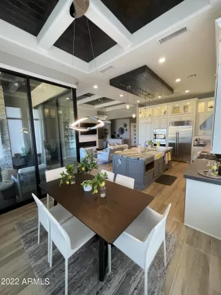 Photo #4: 6353183 Listing