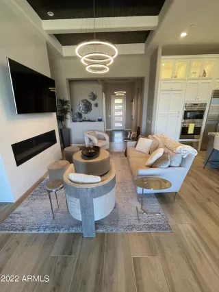 Photo #6: 6353183 Listing