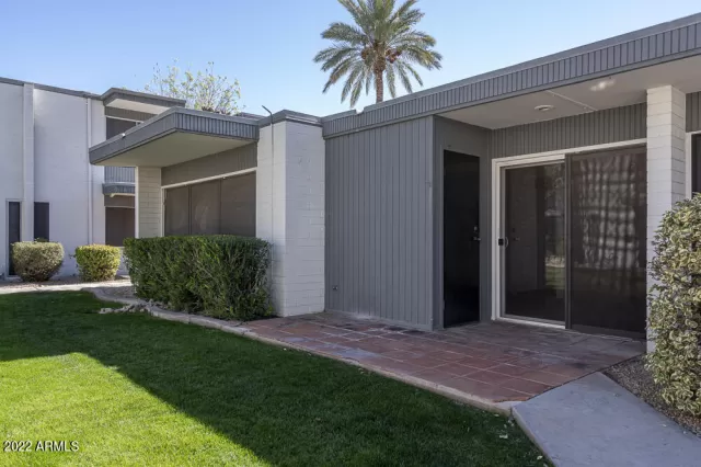 MLS: 6353288 Condo For Sale